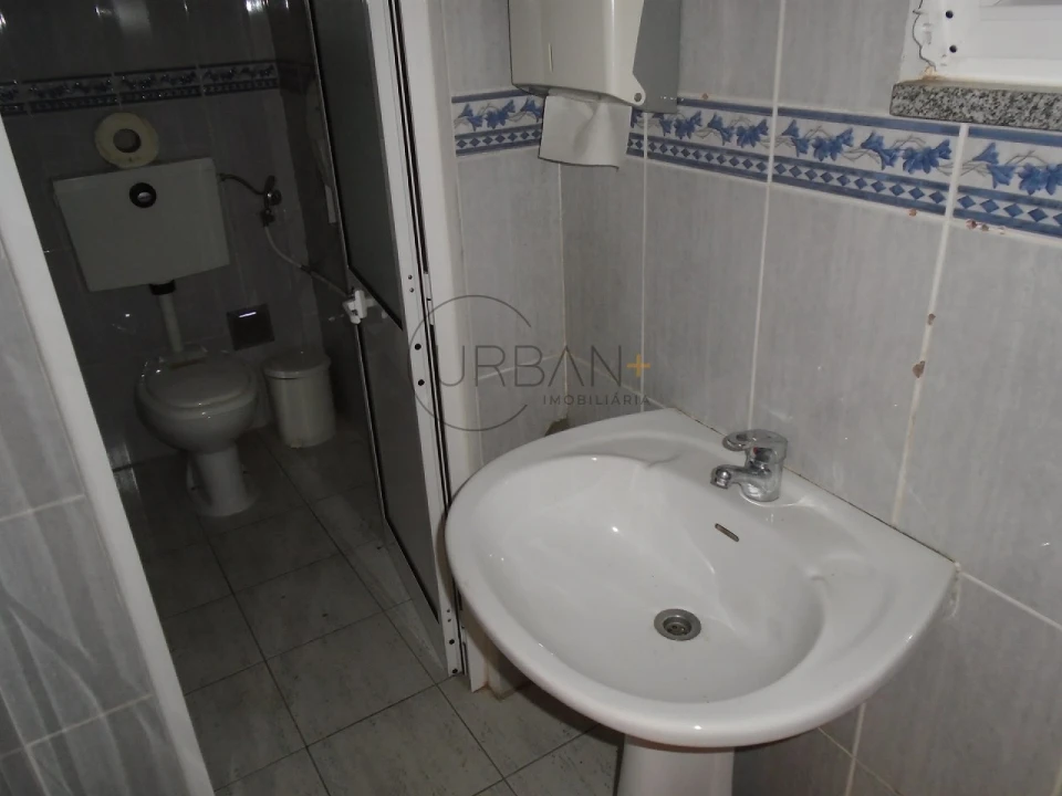 Armazém para Arrendamento em Abraveses Foto 12