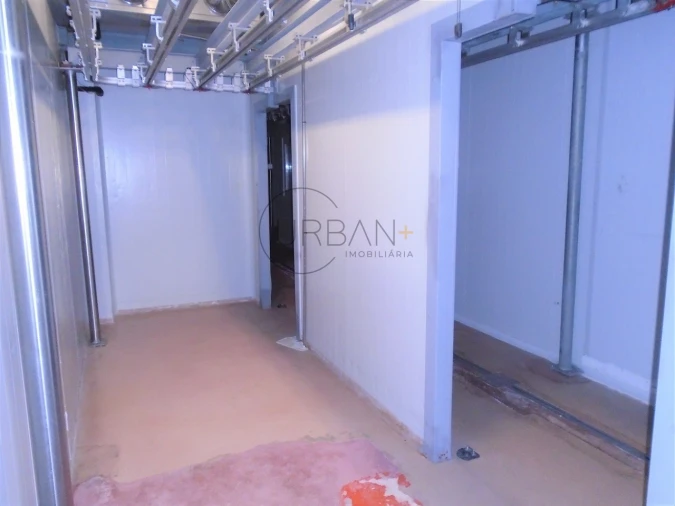 Armazém para Arrendamento em Abraveses Foto 4