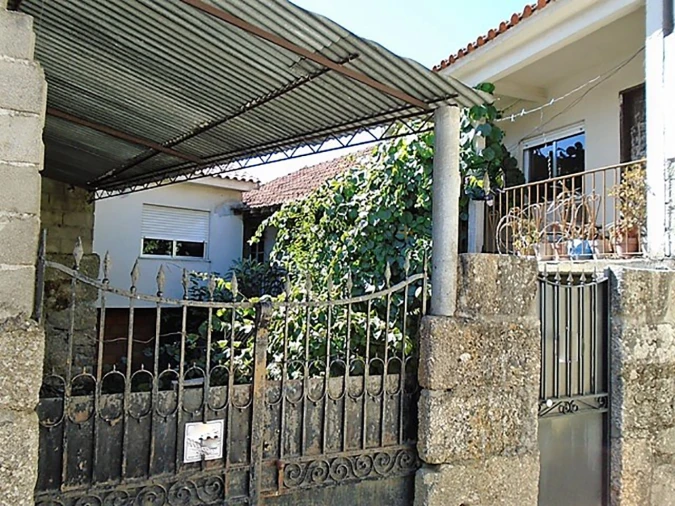 Moradia T6 para Venda em Faíl e Vila Chã de Sá Foto 2