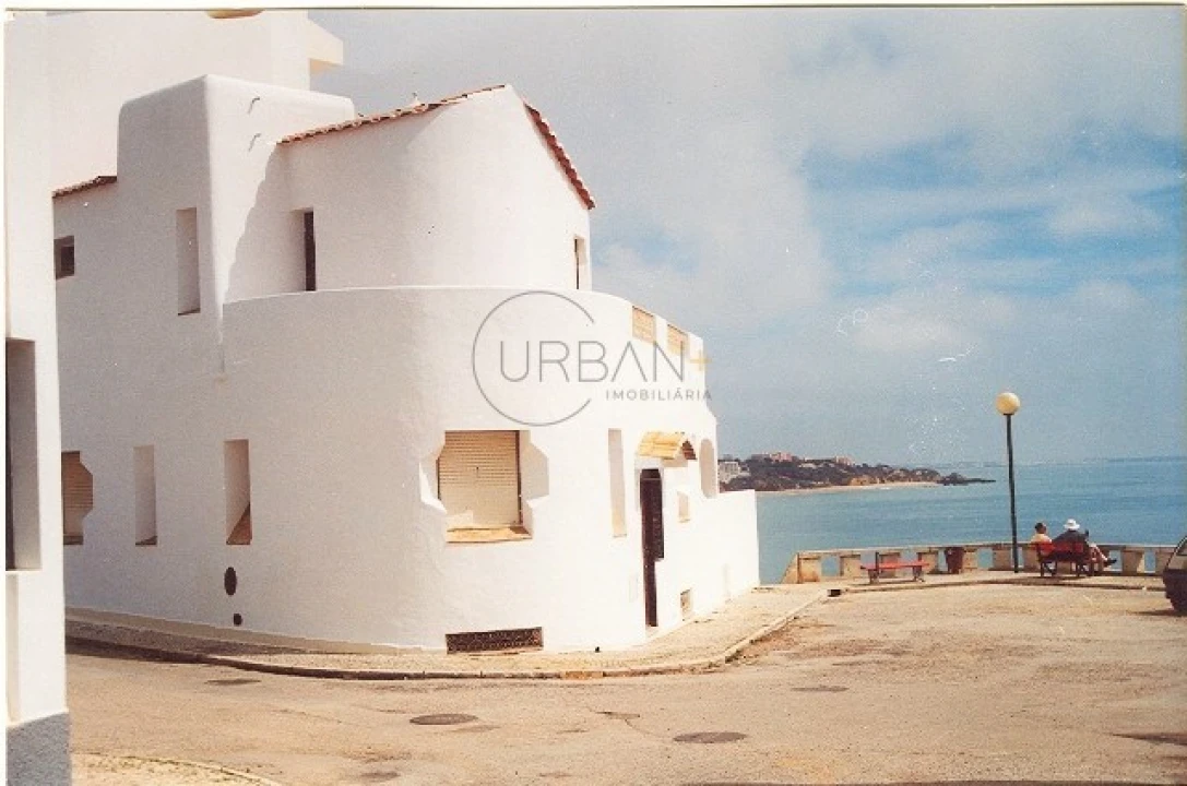 Moradia T4 para Venda em Albufeira e Olhos de Água Foto 2