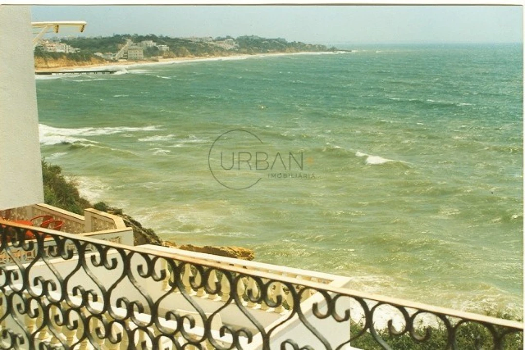 Moradia T4 para Venda em Albufeira e Olhos de Água Foto 5