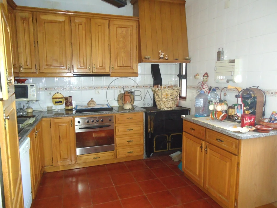 Quinta T6 para Venda em Tavares (Chãs, Várzea e Travanca) Foto 5