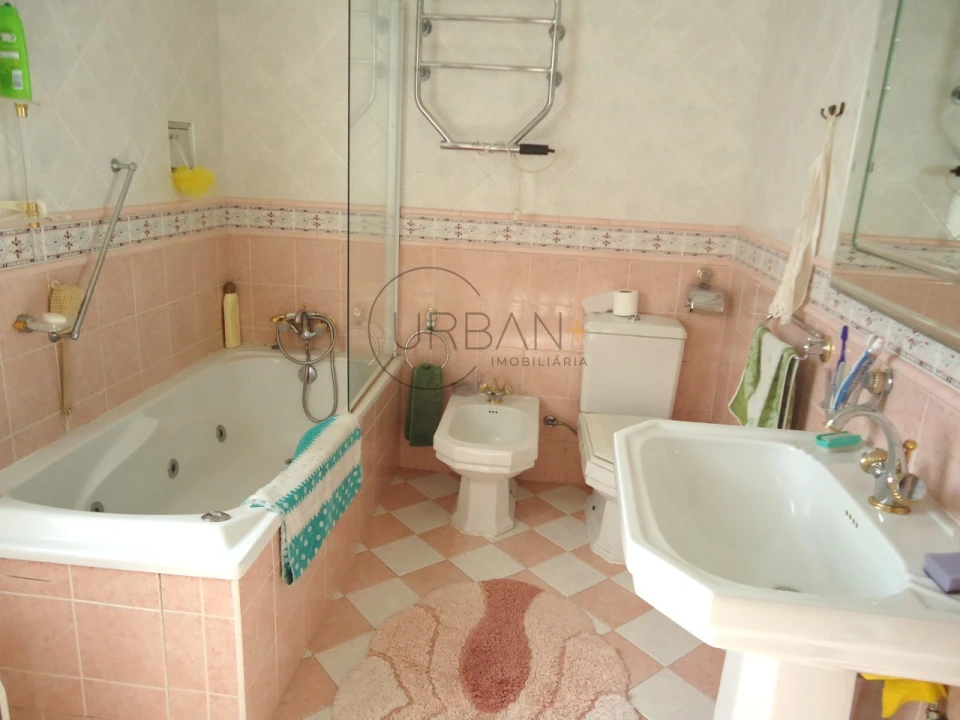 Quinta T6 para Venda em Tavares (Chãs, Várzea e Travanca) Foto 13