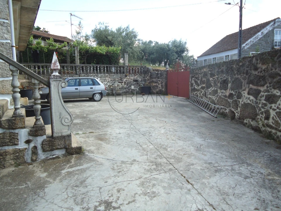 Quinta T6 para Venda em Tavares (Chãs, Várzea e Travanca) Foto 15