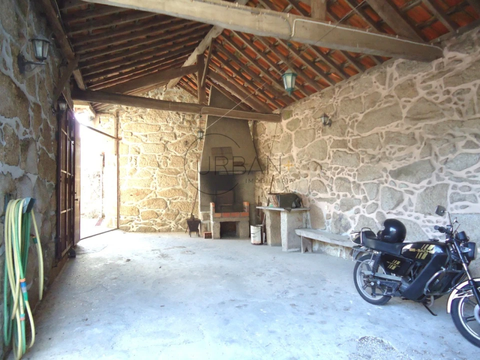 Quinta T6 para Venda em Tavares (Chãs, Várzea e Travanca) Foto 17