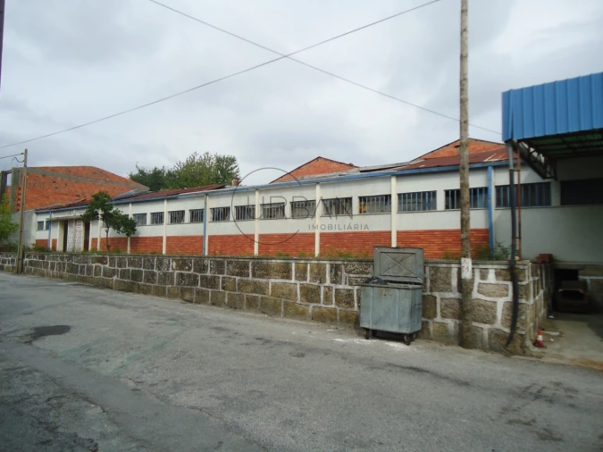 Armazém para Venda em Abraveses Foto 1