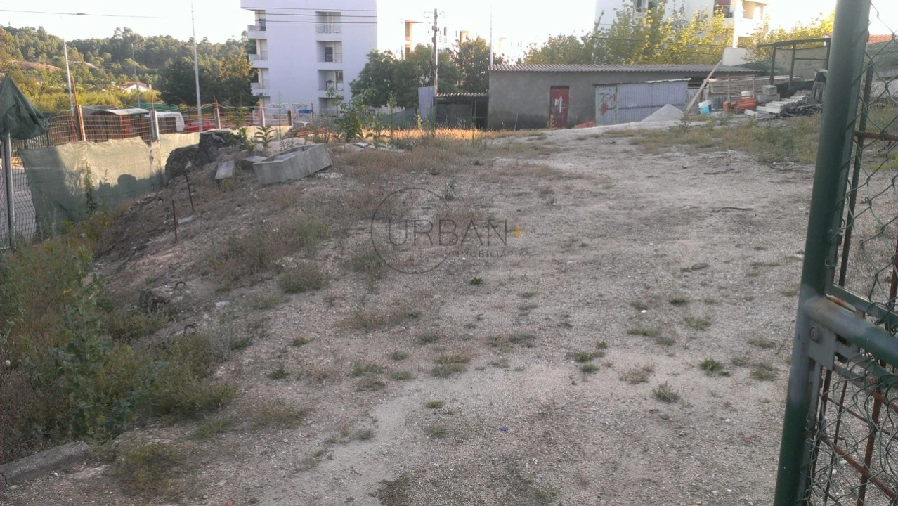 Terreno para Venda em Repeses e São Salvador Foto 2