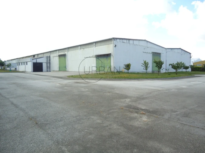 Armazém para Venda em Fragosela Foto 1