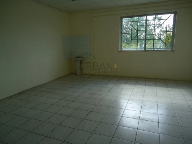 Armazém para Venda em Fragosela Foto 17