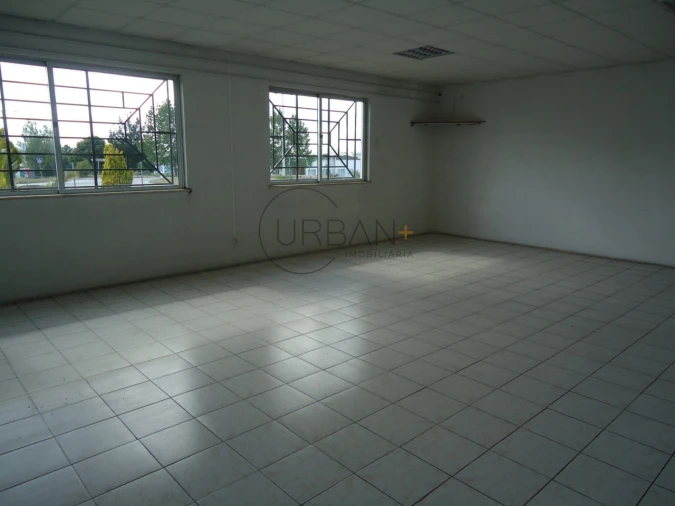 Armazém para Venda em Fragosela Foto 19