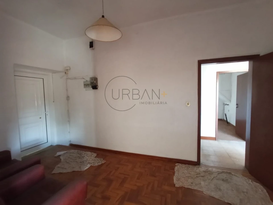 Moradia T2 para Venda em São João de Lourosa Foto 7