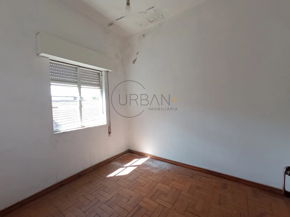 Moradia T2 para Venda em São João de Lourosa Foto 8