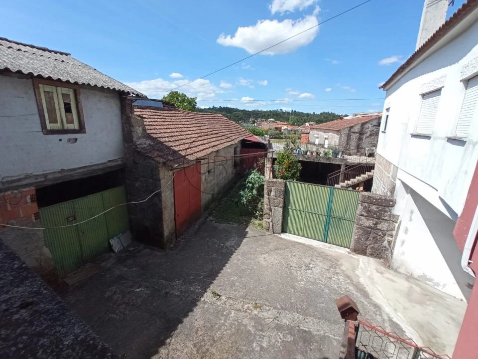 Moradia T2 para Venda em São João de Lourosa Foto 15