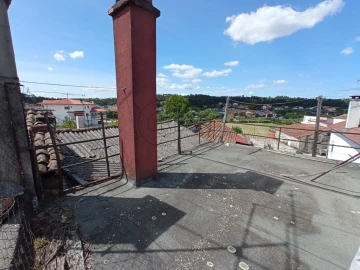 Moradia T2 para Venda em São João de Lourosa