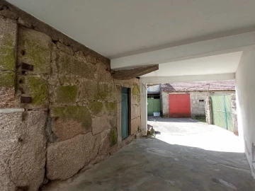 Moradia T2 para Venda em São João de Lourosa