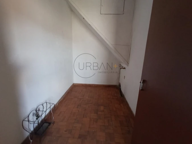 Moradia T2 para Venda em São João de Lourosa Foto 5