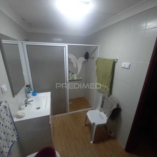 Moradia T3 para Venda em Angra (São Pedro) Foto 4