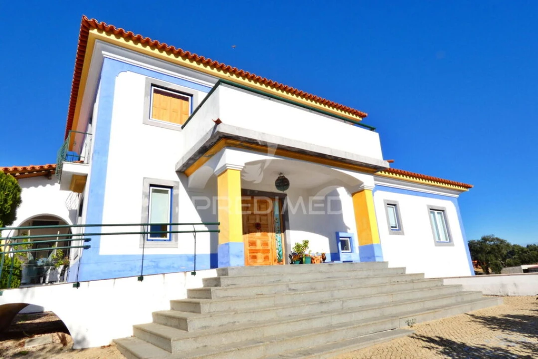 Moradia T9 para Venda em Raposa Foto 4