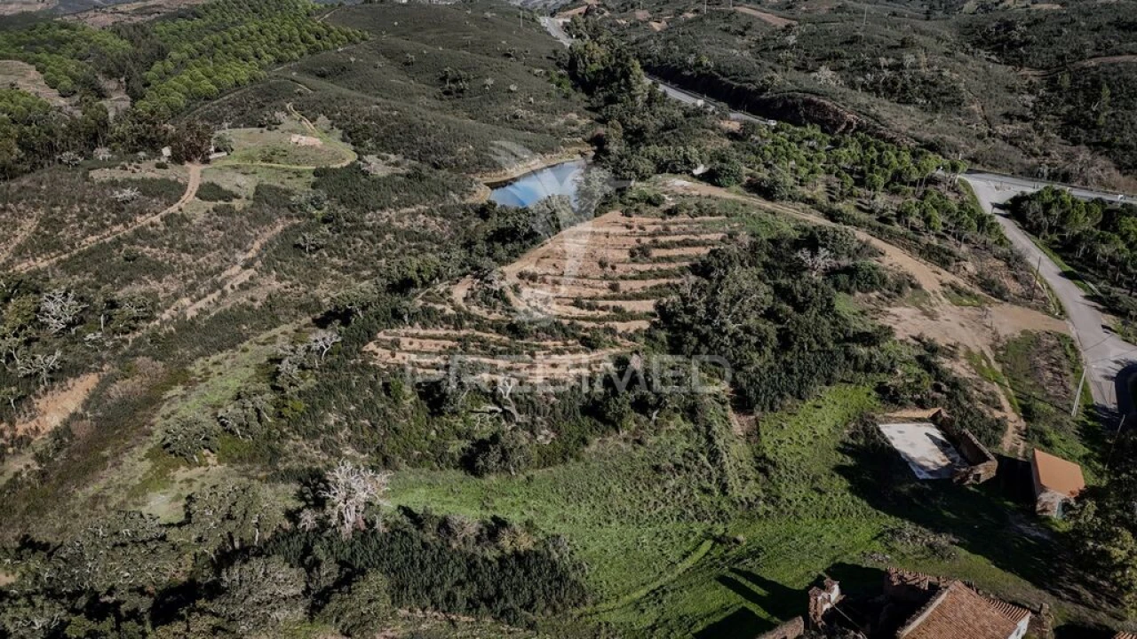 Moradia para Venda em São Marcos da Serra Foto 8