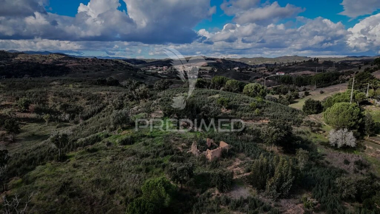 Moradia T3 para Venda em São Marcos da Serra Foto 6