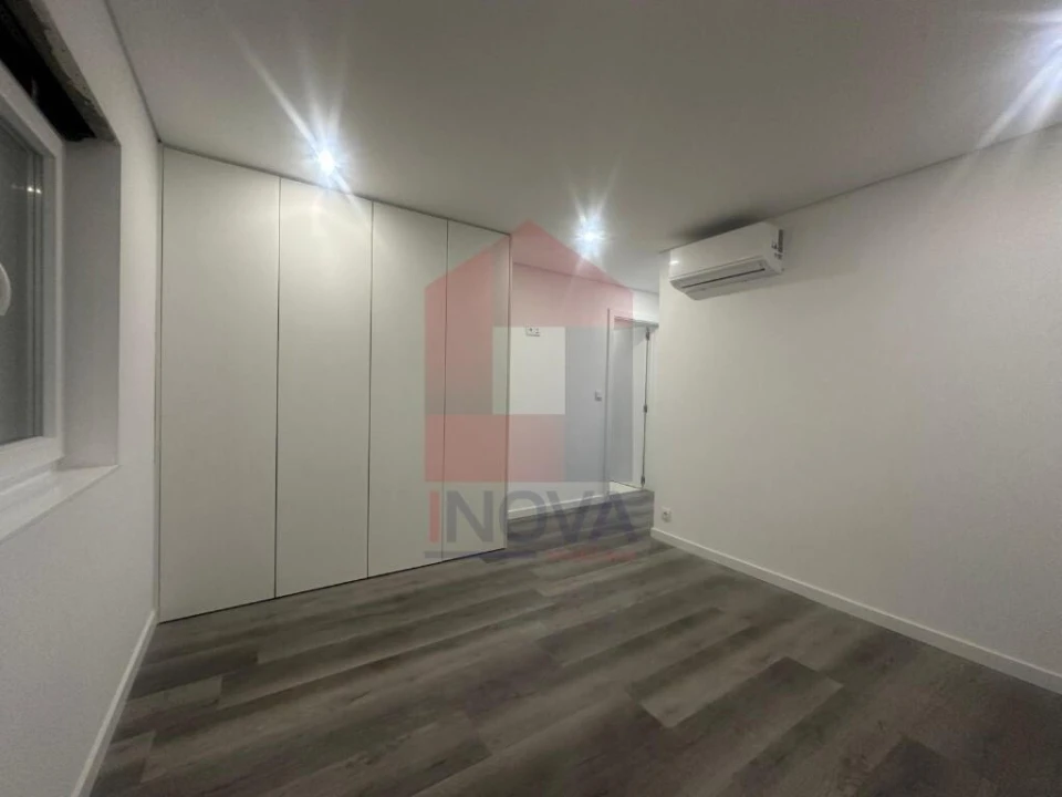 Moradia T5 para Venda em Lomar e Arcos Foto 10