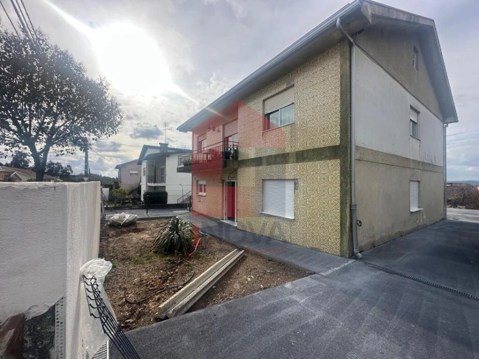 Moradia T5 para Venda em Lomar e Arcos Foto 13