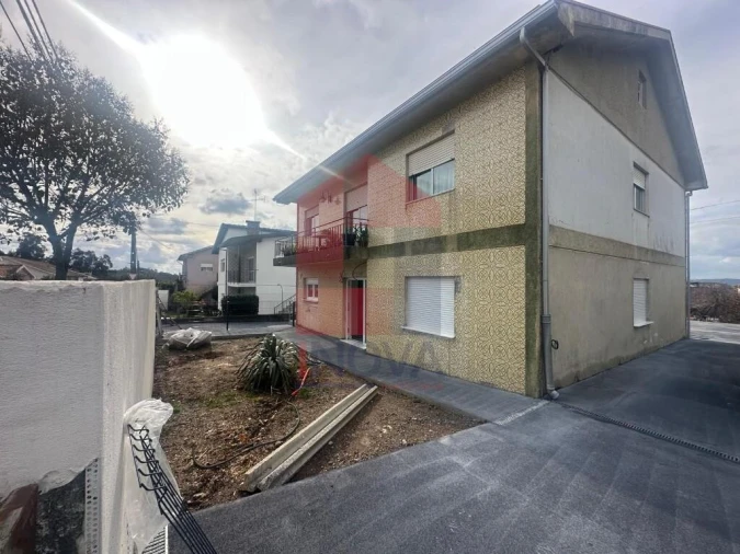 Moradia T5 para Venda em Lomar e Arcos Foto 13