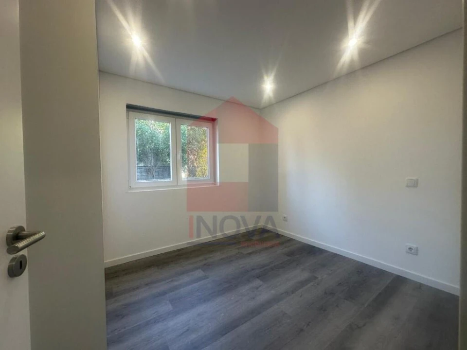 Moradia T5 para Venda em Lomar e Arcos Foto 6