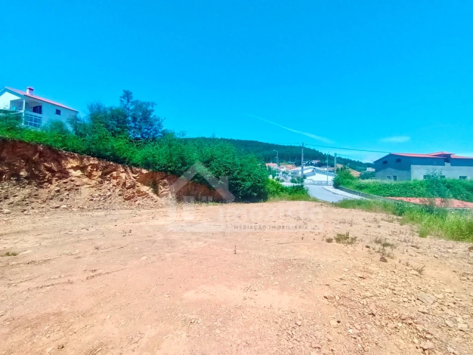 Terreno para Venda em Castanheira de Pêra e Coentral Foto 7