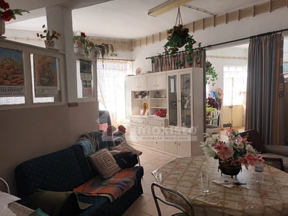 Moradia T3 para Venda em Campelo Foto 5