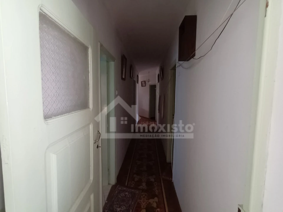 Moradia T3 para Venda em Campelo Foto 19