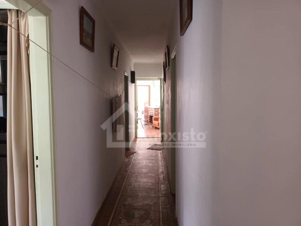 Moradia T3 para Venda em Campelo Foto 33