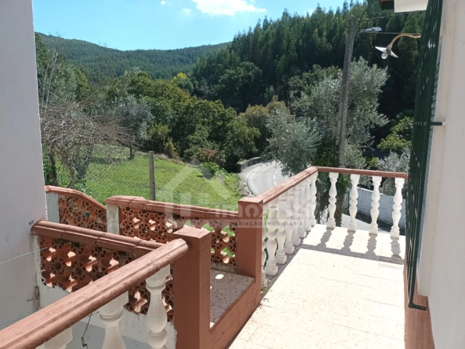 Moradia T3 para Venda em Campelo Foto 35