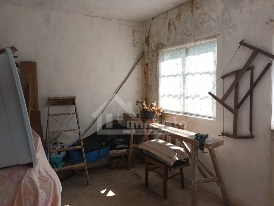 Moradia T3 para Venda em Campelo Foto 38