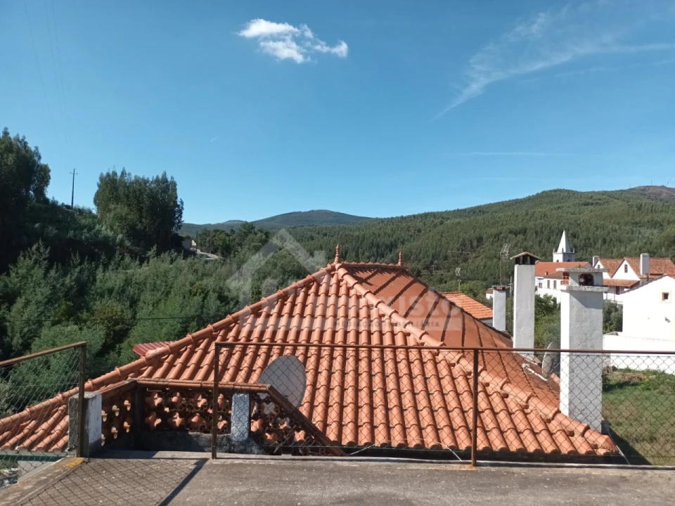 Moradia T3 para Venda em Campelo Foto 43