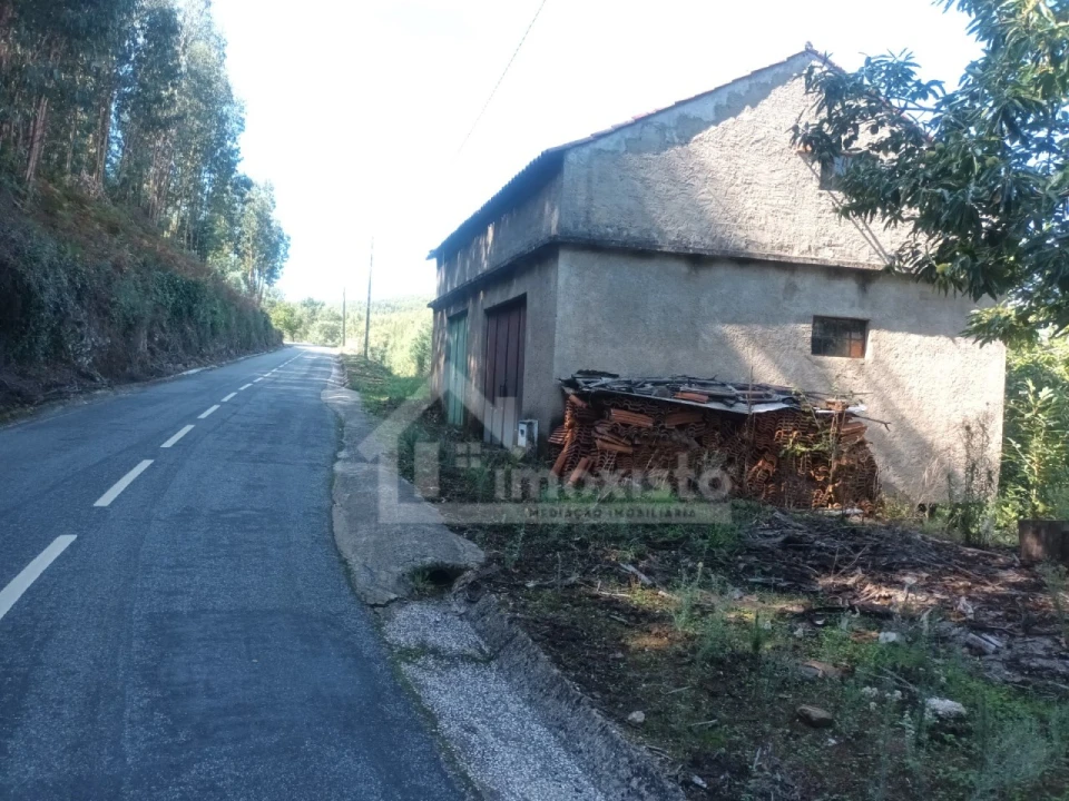 Moradia T3 para Venda em Campelo Foto 63