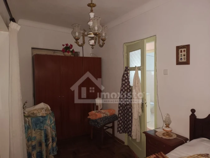 Moradia T3 para Venda em Campelo Foto 23