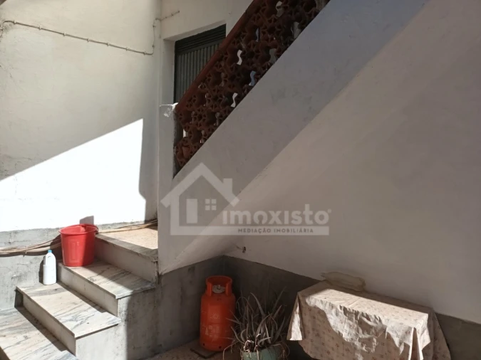 Moradia T3 para Venda em Campelo Foto 36