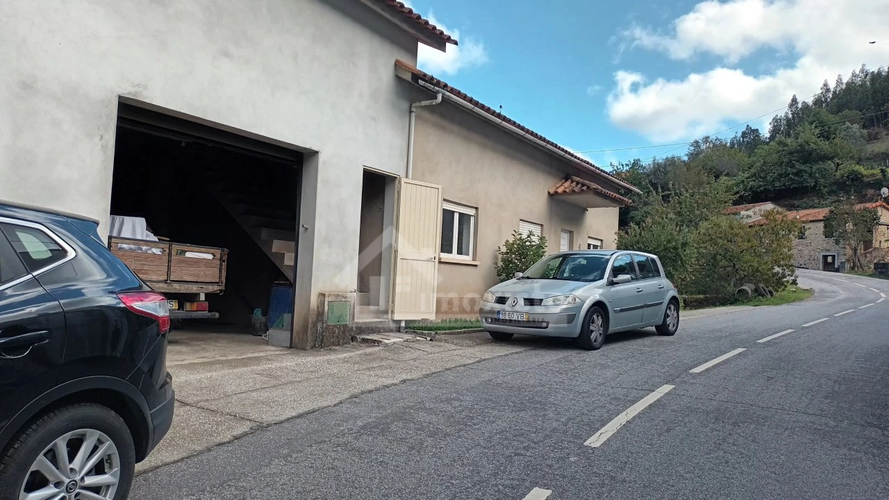 Quinta T4 para Venda em Aguda Foto 52