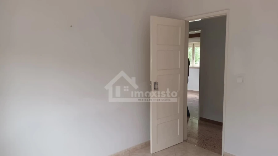 Quinta T4 para Venda em Aguda Foto 12