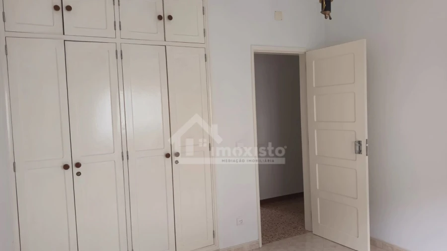 Quinta T4 para Venda em Aguda Foto 18