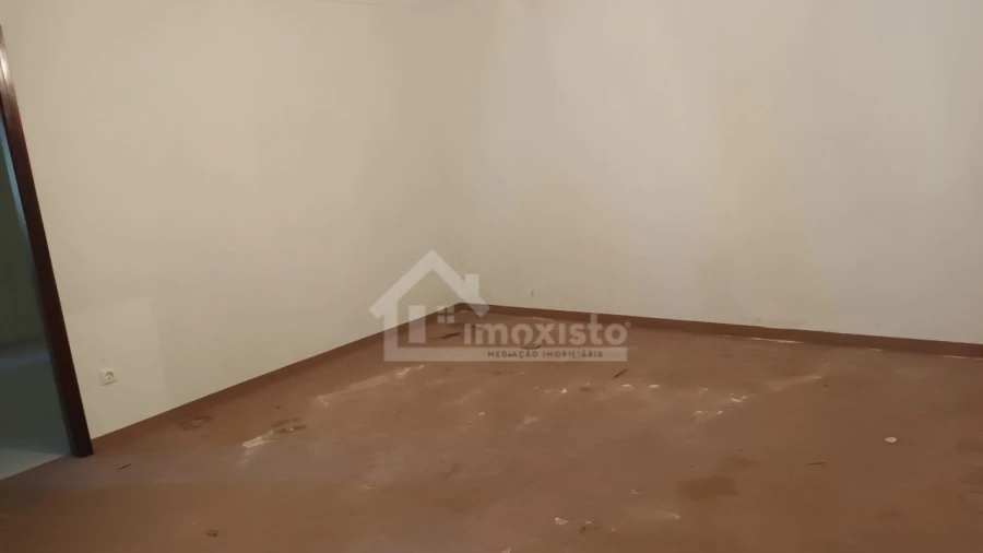 Quinta T4 para Venda em Aguda Foto 29