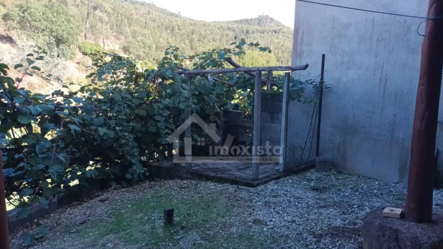 Quinta T4 para Venda em Aguda Foto 40