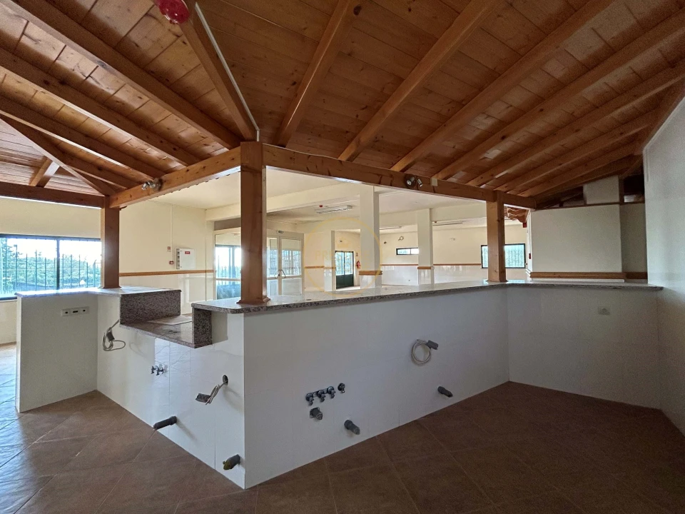 Negócio para Venda em Loule (São Sebastião) Foto 2