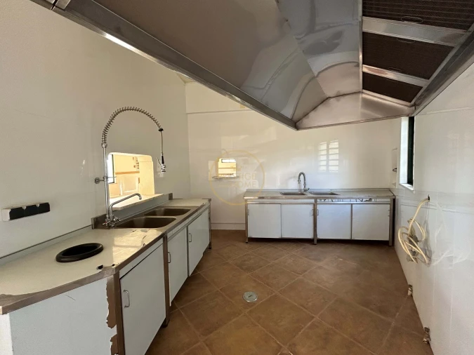 Negócio para Venda em Loule (São Sebastião) Foto 3