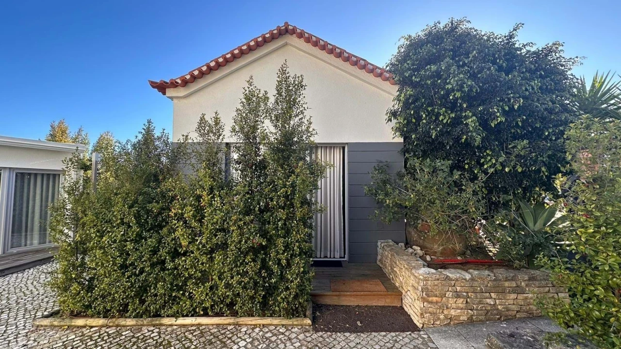 Moradia T2 para Arrendamento em Charneca de Caparica e Sobreda Foto 3