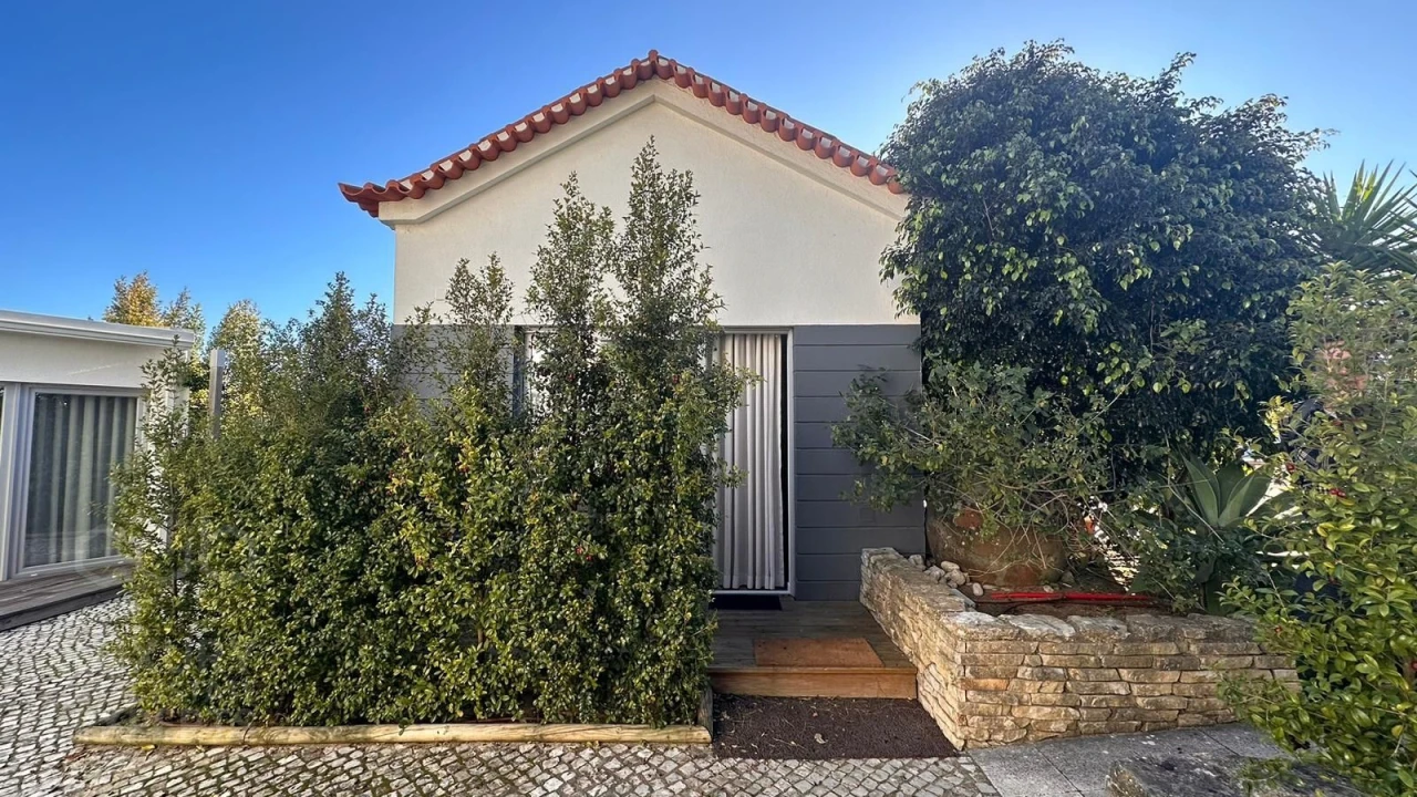 Moradia T2 para Arrendamento em Charneca de Caparica e Sobreda Foto 3