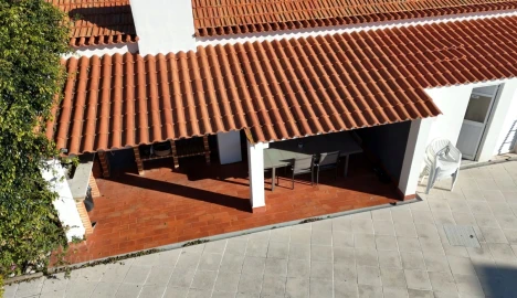 Moradia T2 para Arrendamento em Charneca de Caparica e Sobreda