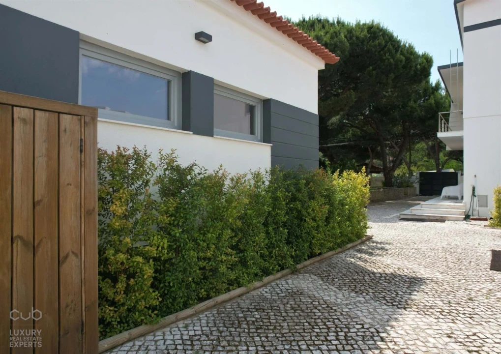 Moradia T2 para Arrendamento em Charneca de Caparica e Sobreda Foto 1