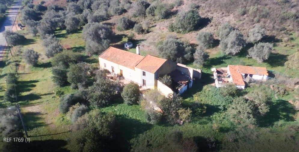 Quinta T4 para Venda em São Silvestre Foto 1